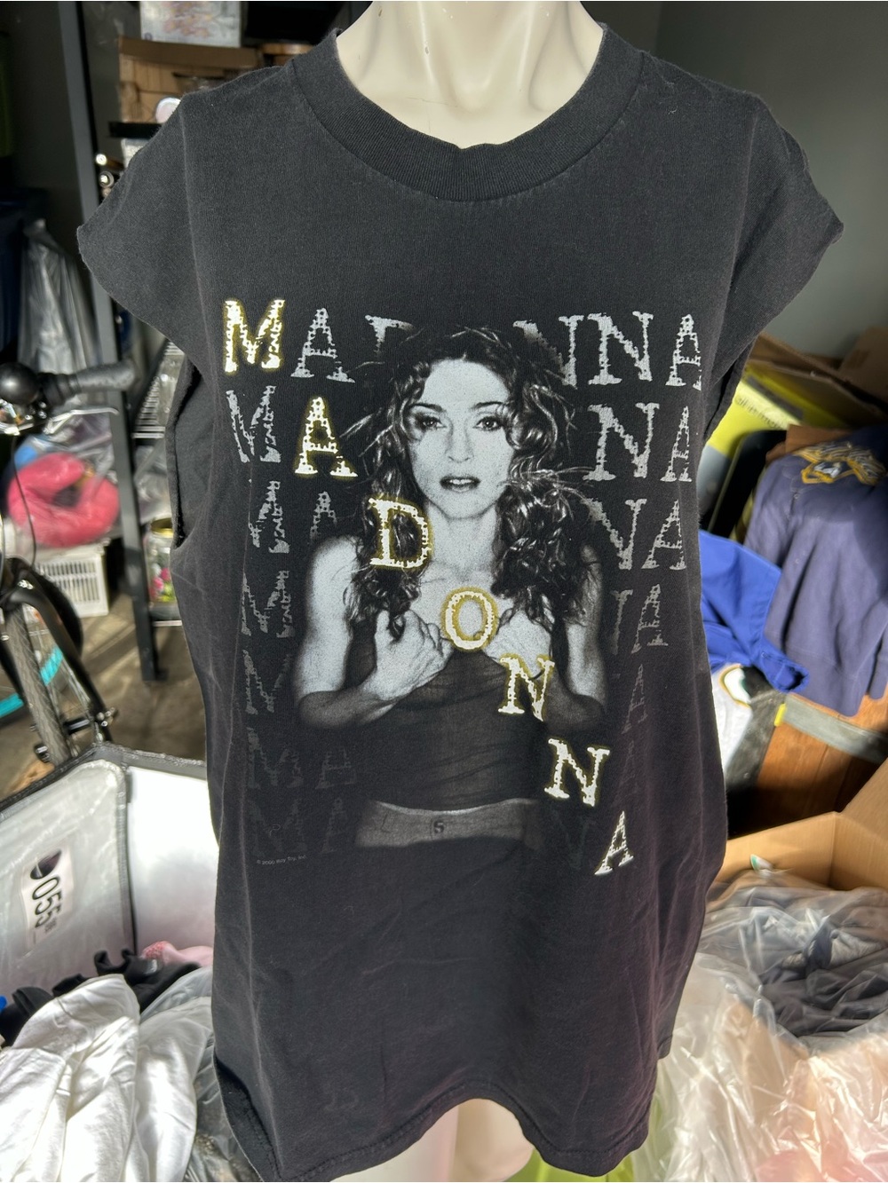 Vintage 2000 Madonna Drowned Tour muscle shirt Size large New Wave Dance as is